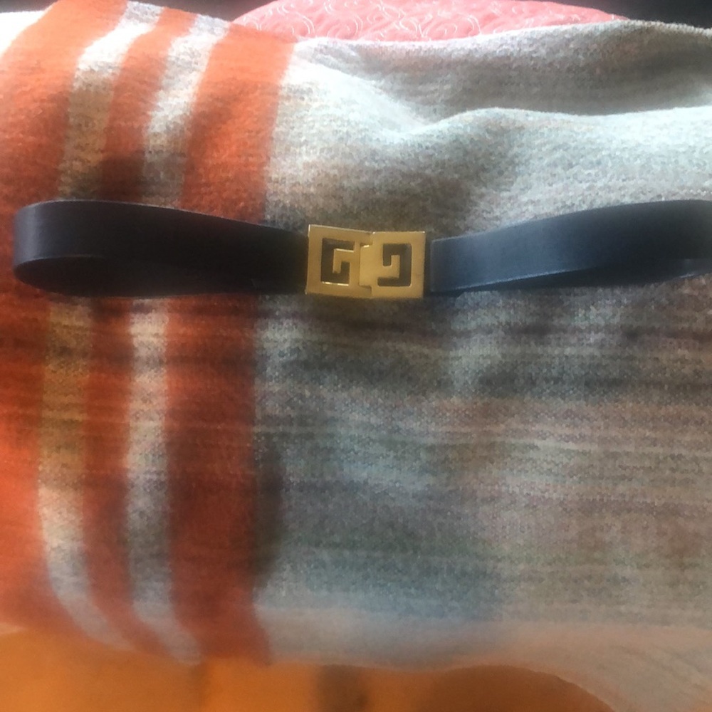 Dotty Smith gold belt buckle belt